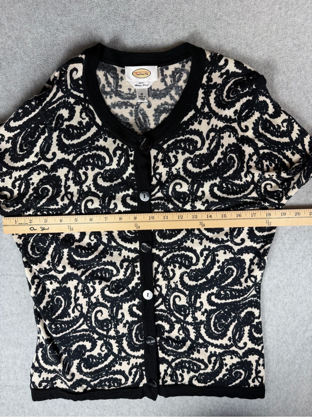 Talbots Vintage Merino Wool Women's Cardigan Sweater Size Medium - Picture 11 of 14